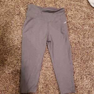 Tummy control capris